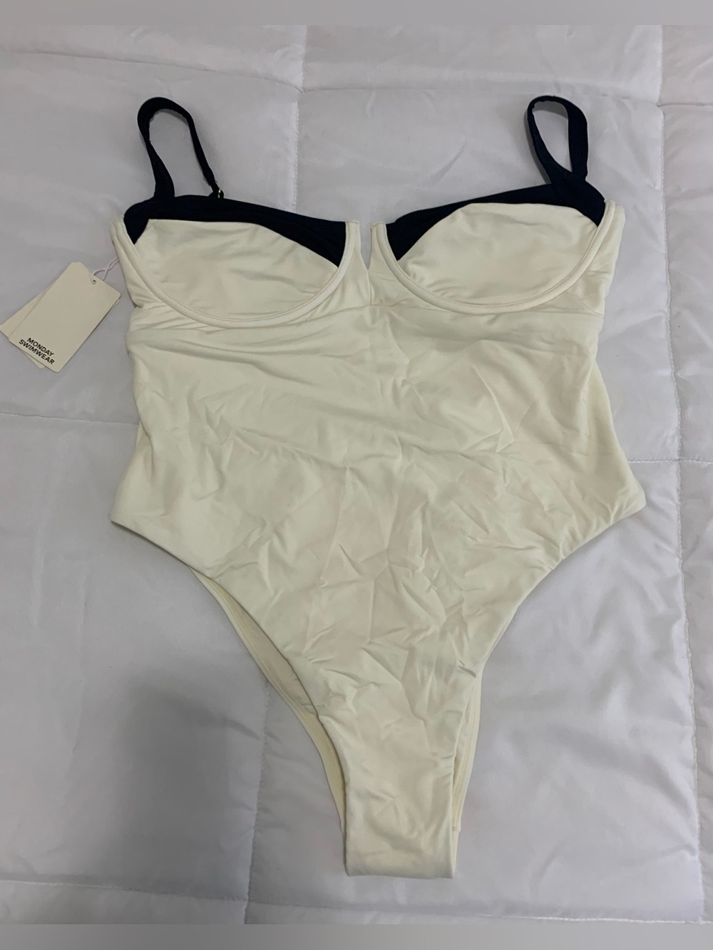 New Monday Swimwear CLOVELLY ONE PIECE Size VVV